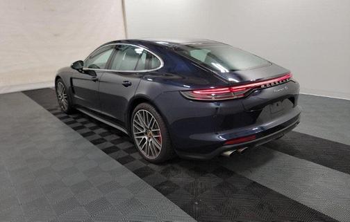 2022 Porsche Panamera 4S