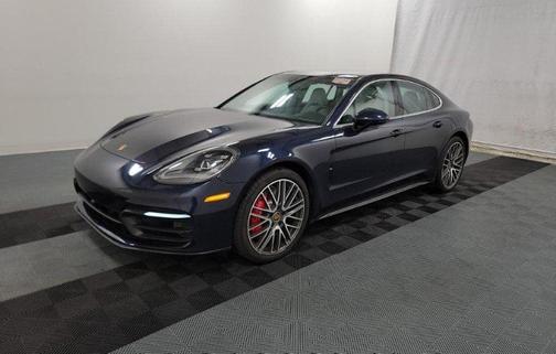 2022 Porsche Panamera 4S