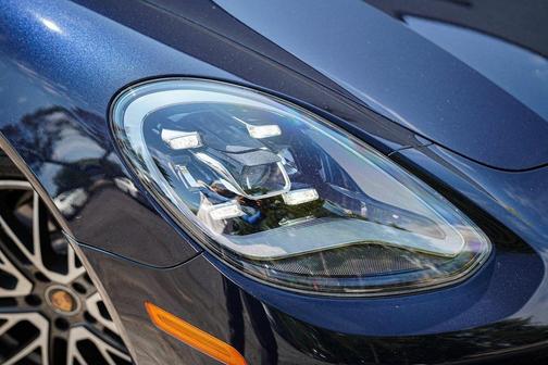 2022 Porsche Panamera 4S