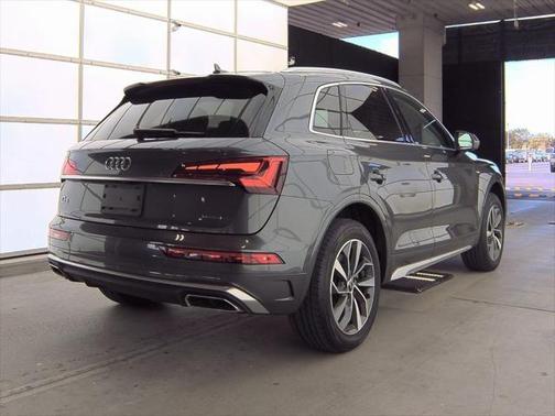 2022 Audi Q5 45 S line Premium Plus