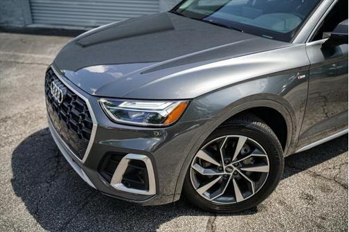 2022 Audi Q5 45 S line Premium Plus