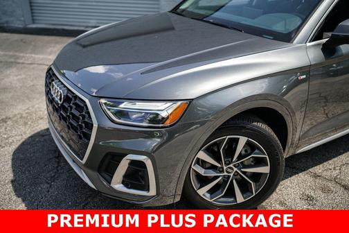 2022 Audi Q5 45 S line Premium Plus