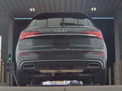 2022 Audi Q5 45 S line Premium Plus