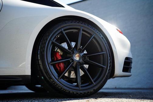 2020 Porsche 911 Carrera 4S