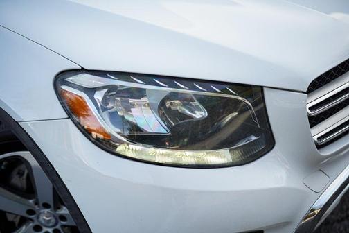 2017 Mercedes-Benz GLC 300 Base