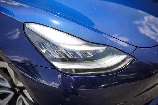 Deep Blue Metallic 2021 Tesla Model 3 Long Range