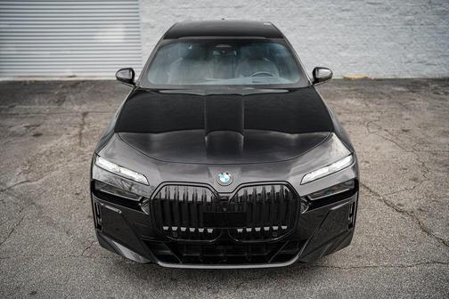 2023 BMW 760 i xDrive