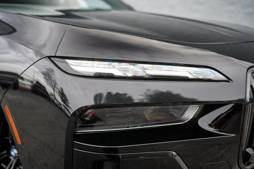 2023 BMW 760 i xDrive