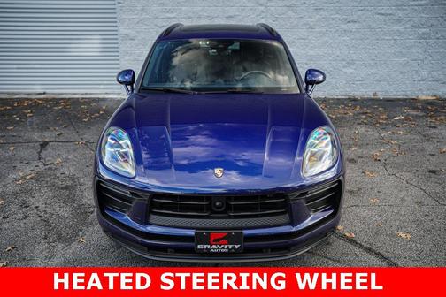 2023 Porsche Macan Base