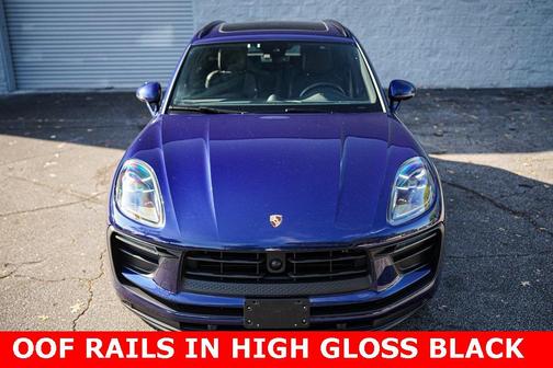 2023 Porsche Macan Base