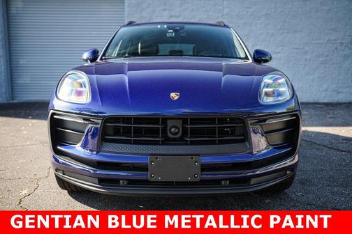 2023 Porsche Macan Base