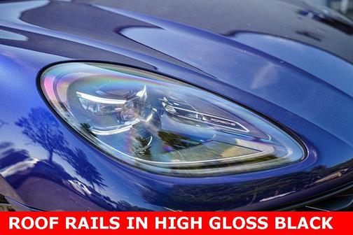 2023 Porsche Macan Base