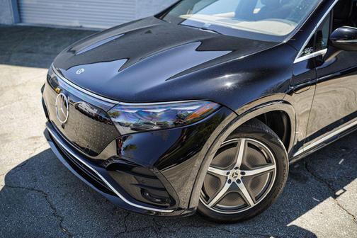 Black 2023 Mercedes-Benz EQS 580 4MATIC