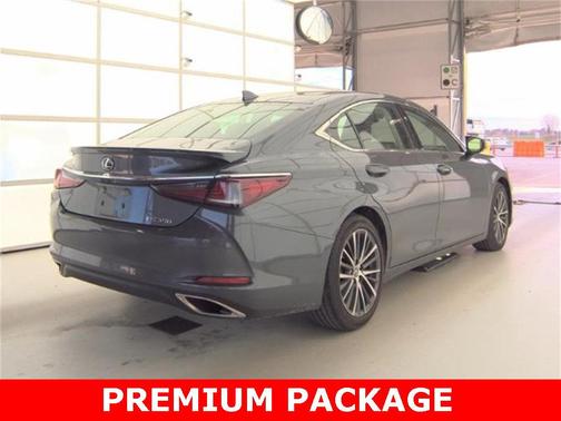 2022 Lexus ES 350 Base