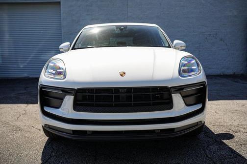 2022 Porsche Macan Base