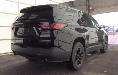 Mosaic Black Metallic 2023 Chevrolet Traverse LT Cloth
