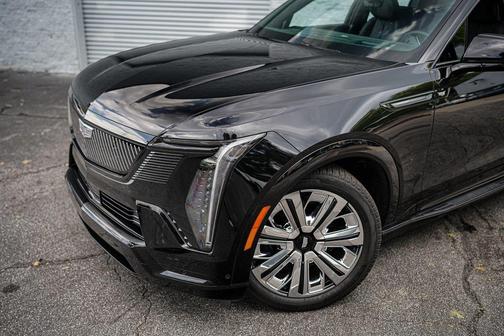 2025 Cadillac Escalade IQ Luxury 1