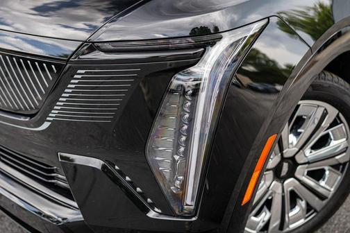 2025 Cadillac Escalade IQ Luxury 1
