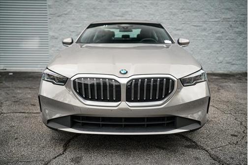 2024 BMW 530 i xDrive