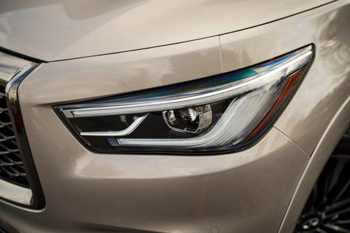 2022 INFINITI QX80 PREMIUM SELECT