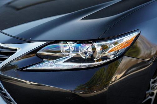 2017 Lexus ES 350 Base