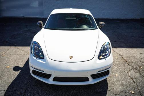 2022 Porsche 718 Cayman T