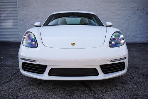 2022 Porsche 718 Cayman T