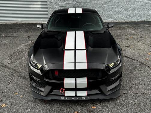 2017 Ford Shelby GT350 Base