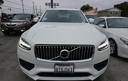 2021 Volvo XC90 T5 Momentum