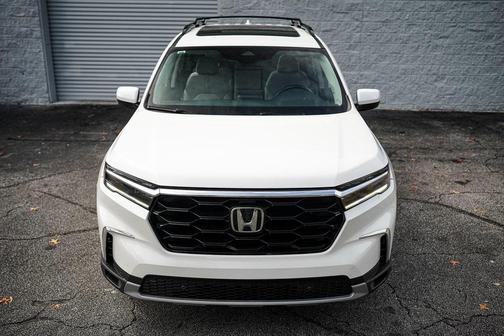 2024 Honda Pilot Touring 8-Passenger