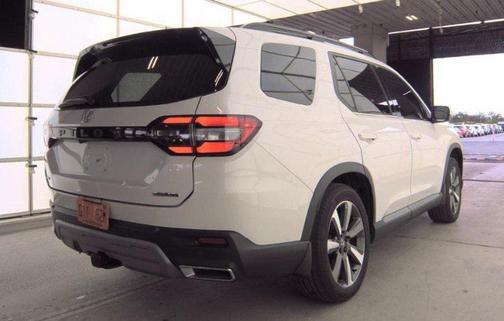2024 Honda Pilot Touring 8-Passenger