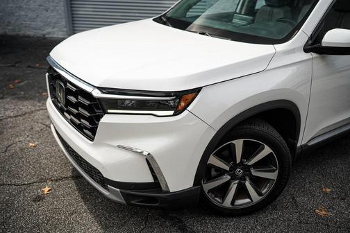 2024 Honda Pilot Touring 8-Passenger