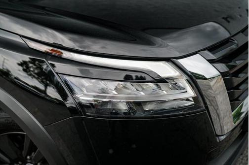 2022 Nissan Pathfinder S 2WD