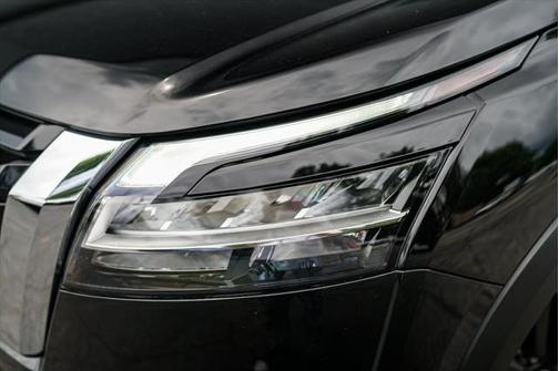 2022 Nissan Pathfinder S 2WD