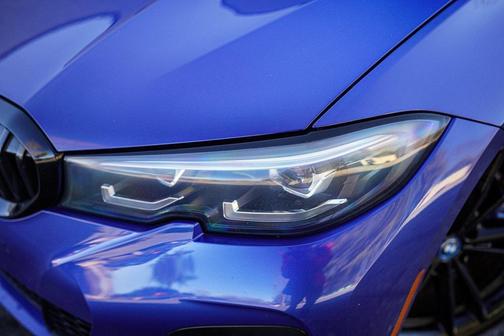 2022 BMW 330e xDrive