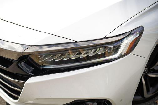 Platinum White Pearl 2022 Honda Accord Sport 1.5T
