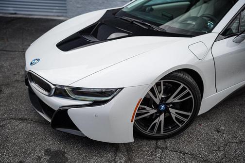 2016 BMW i8 Base