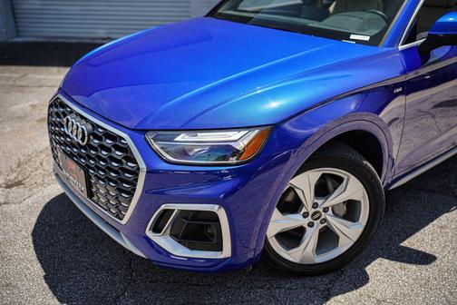 Ultra Blue Metallic 2023 Audi Q5 45 S line Premium Plus
