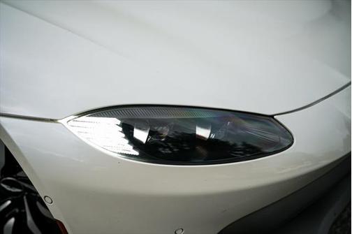 2020 Aston Martin Vantage Base