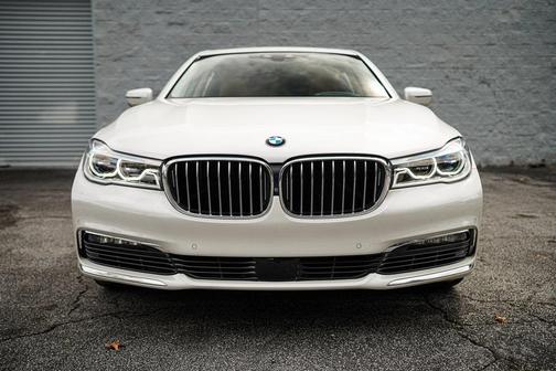 2016 BMW 750 i xDrive