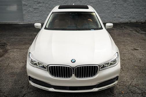 2016 BMW 750 i xDrive