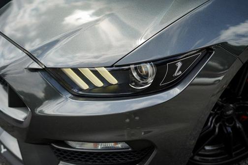 2019 Ford Shelby GT350 Base