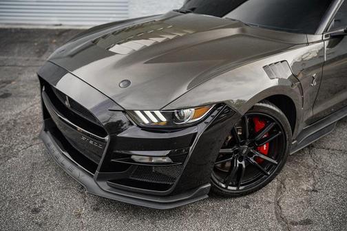 2021 Ford Shelby GT500 Base