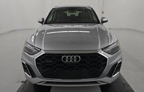 Florett Silver Metallic 2023 Audi Q5 45 S line Premium Plus