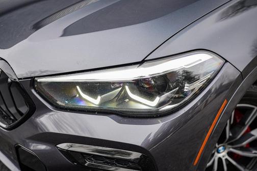 2022 BMW X6 xDrive40i