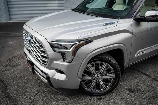 2024 Toyota Sequoia Capstone