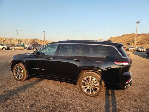 2023 Jeep Grand Cherokee L Overland