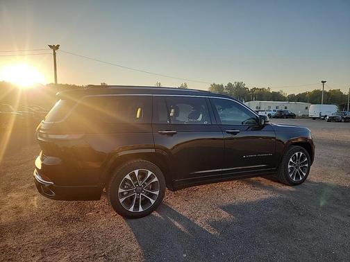 2023 Jeep Grand Cherokee L Overland