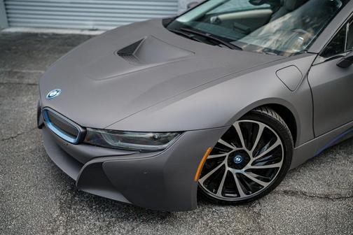 2016 BMW i8 Base