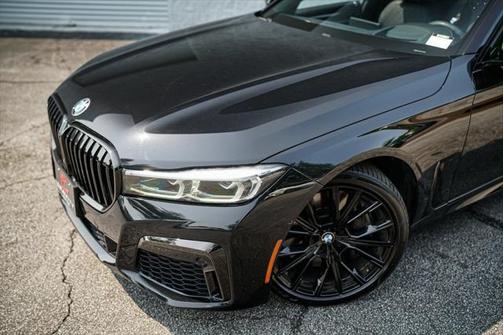 2022 BMW 750 i xDrive